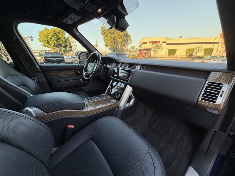 Used 2020 Land Rover Range Rover HSE AWD/4WD image 40