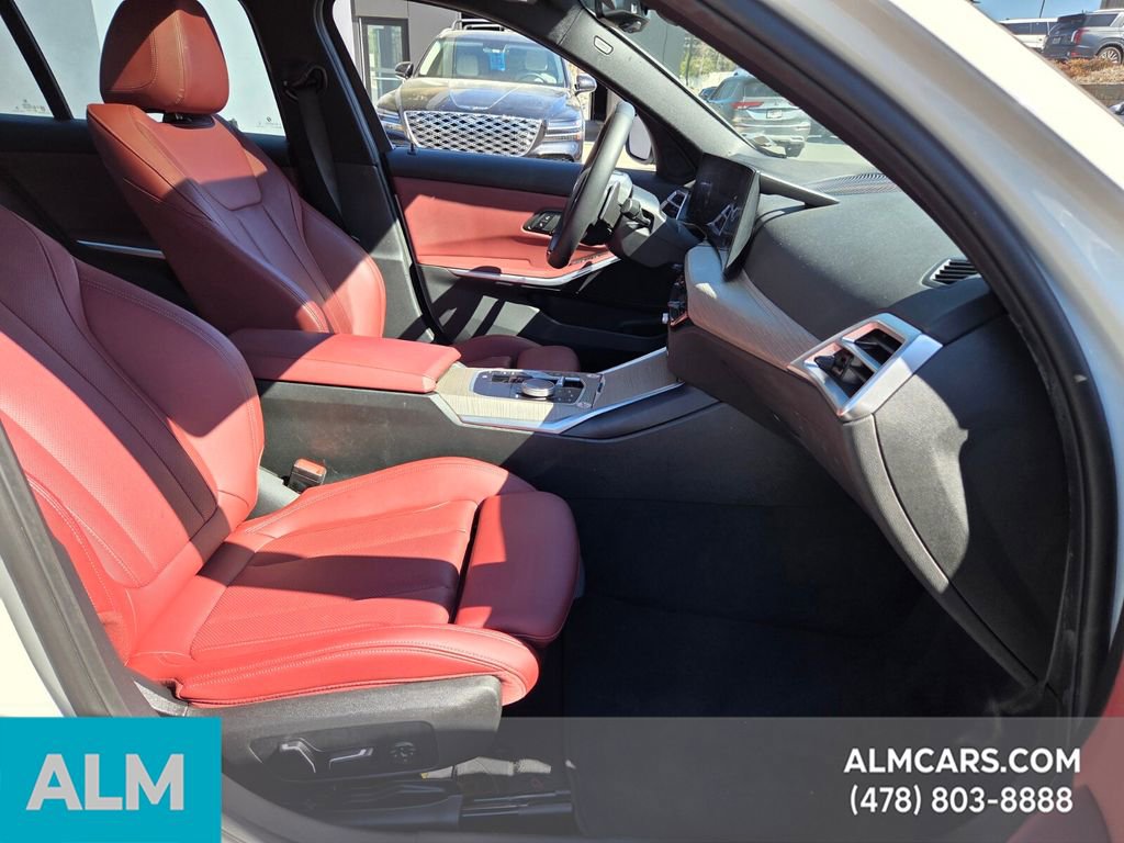 Used 2025 BMW 330i xDrive Sedan image 16