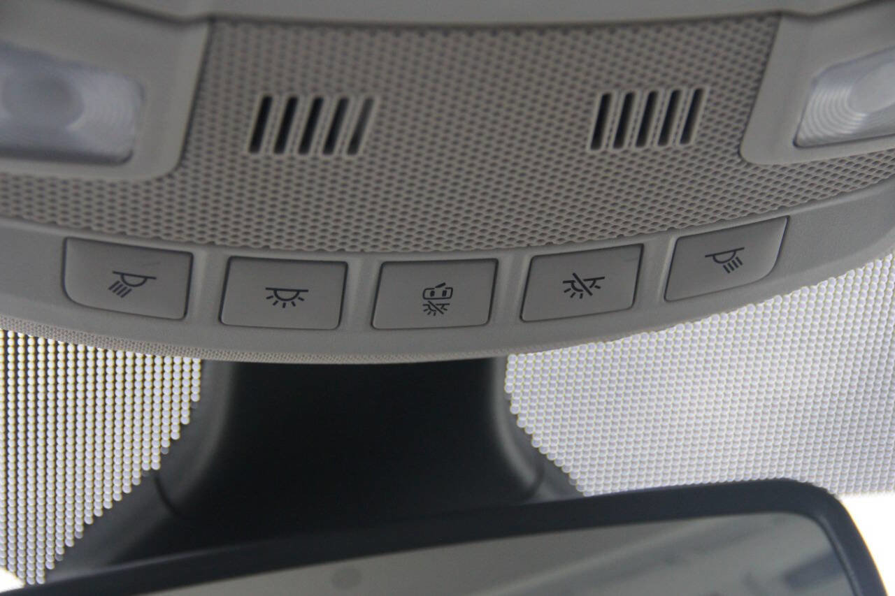 Certified 2024 Ford Edge SEL image 31