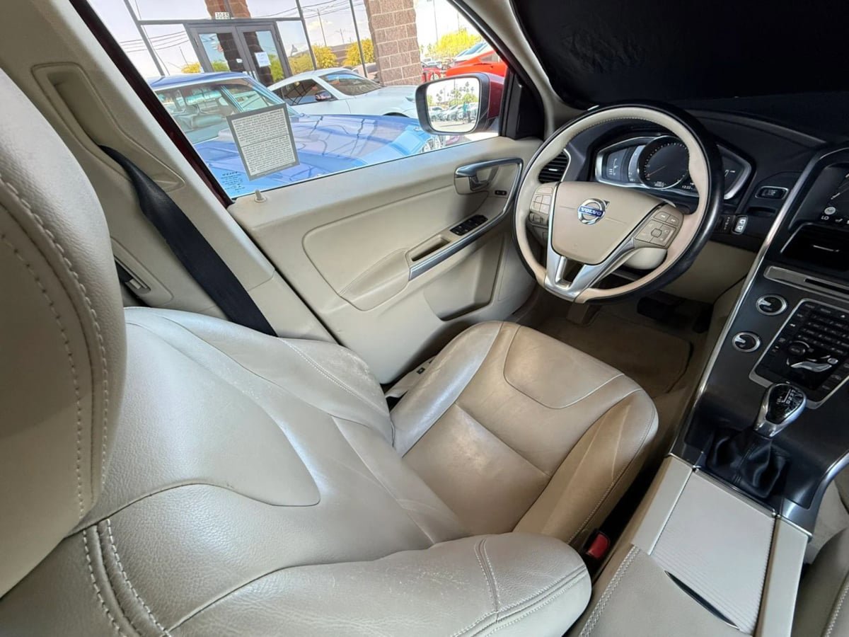 Used 2016 Volvo XC60 T5 Premier FWD image 46