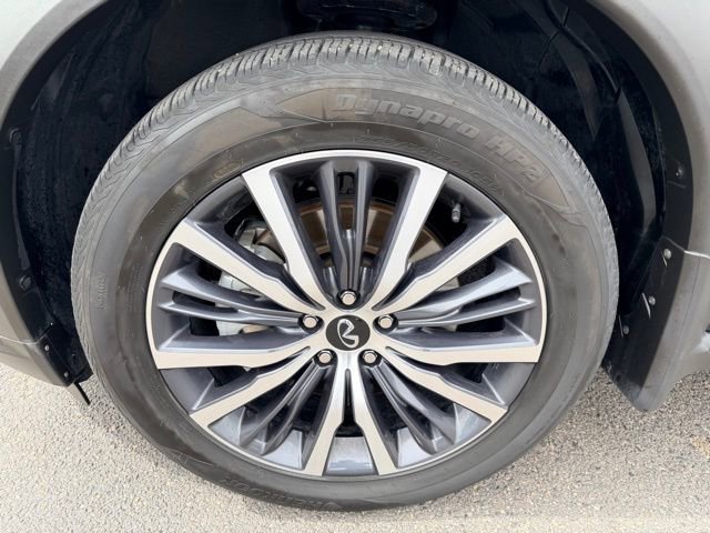 Used 2025 INFINITI QX60 Sensory image 12