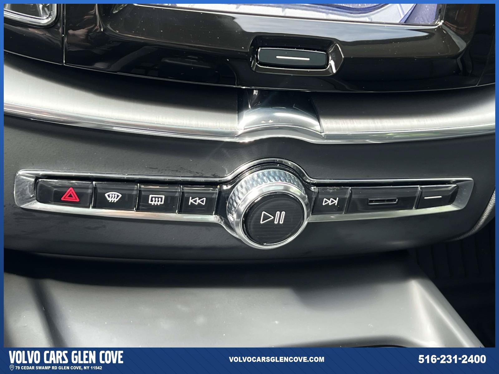 Used 2024 Volvo XC60 B5 Core w/ Protection Package Premier AWD/4WD image 30