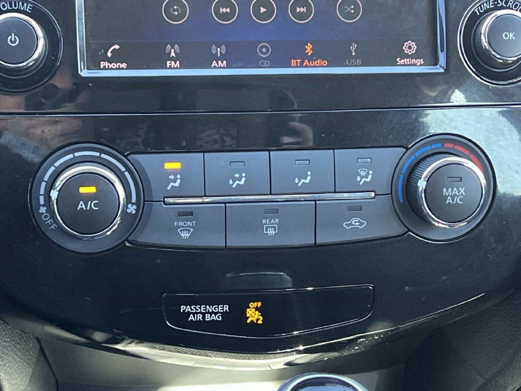Used 2019 Nissan Rogue S FWD image 34