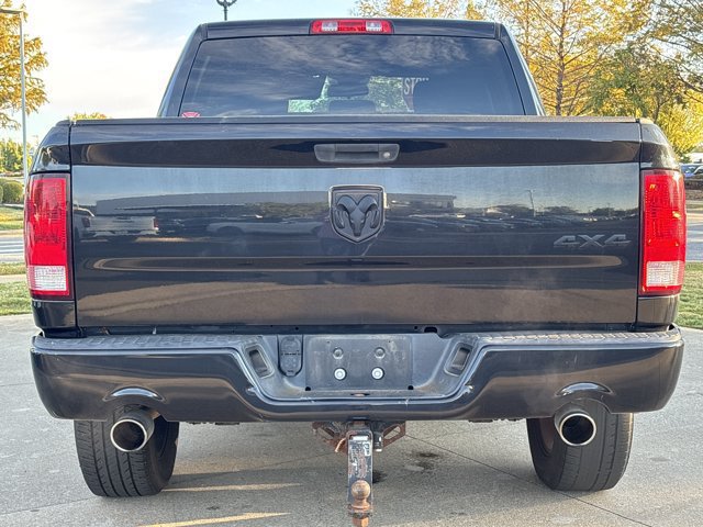 Used 2016 RAM 1500 Express w/ Black Ram 1500 Express Group AWD/4WD image 3