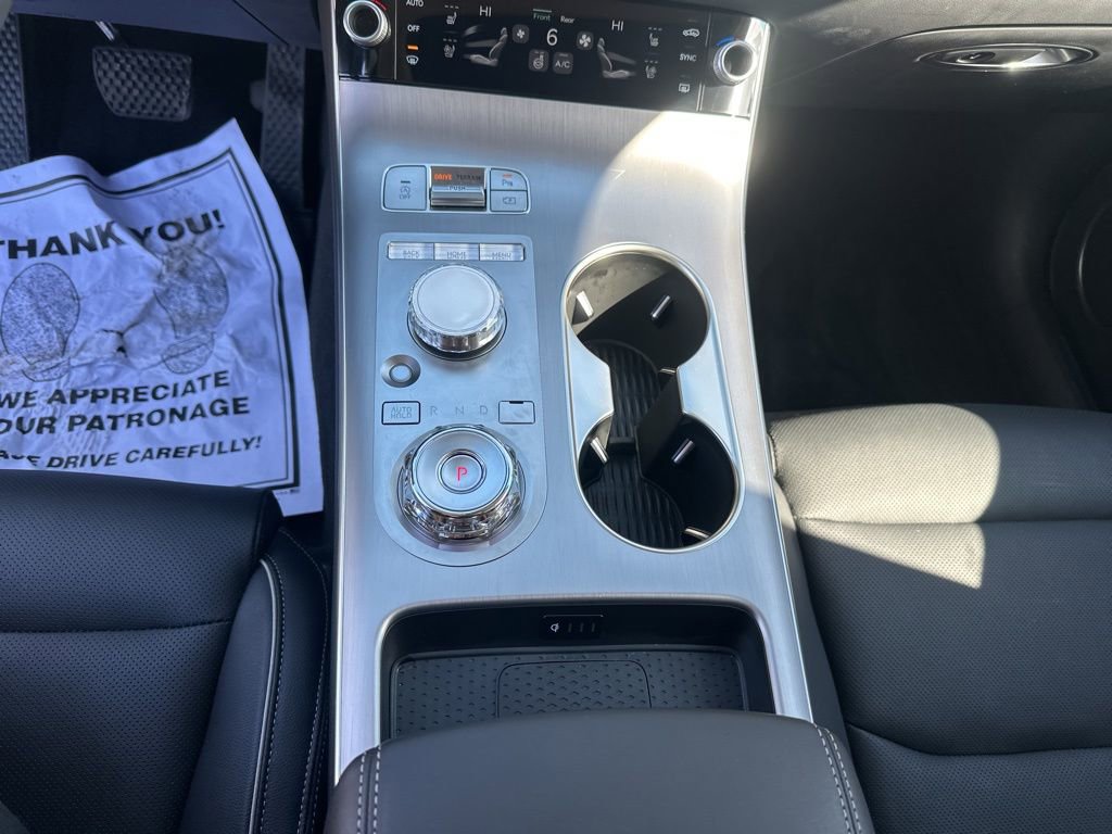 Used 2026 Genesis GV70 2.5T Advanced image 16