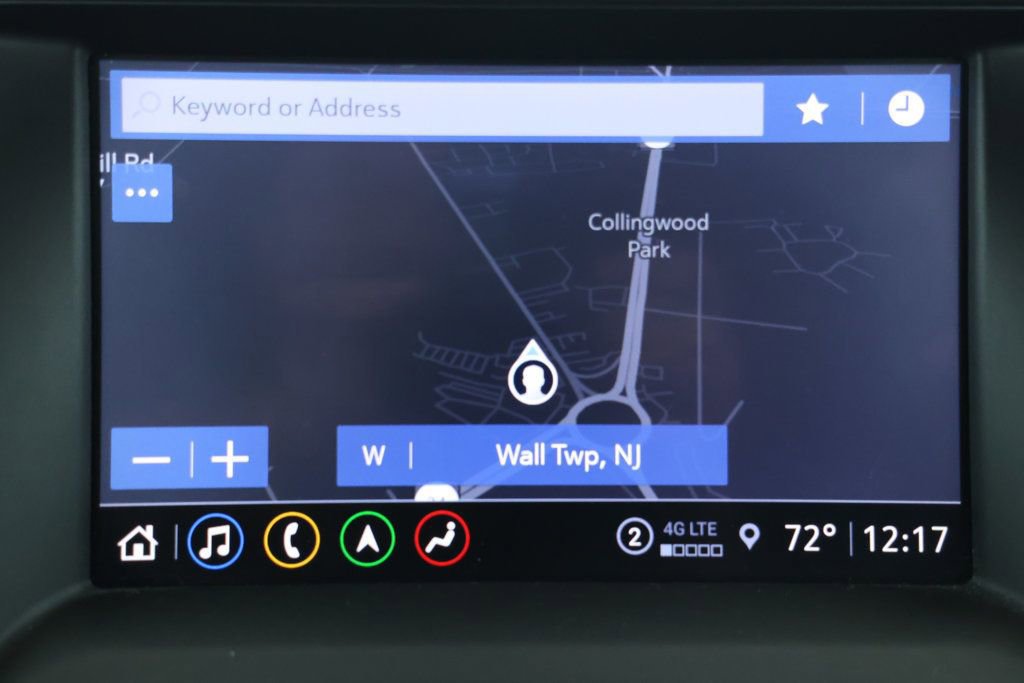 Used 2022 GMC Acadia AT4 image 18