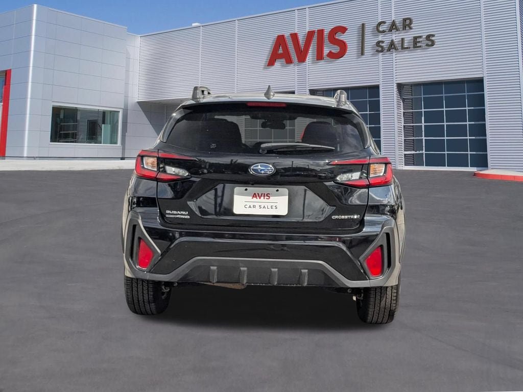 Used 2025 Subaru Crosstrek 2.5i Premium AWD/4WD image 5