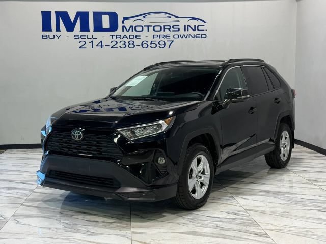 Used 2019 Toyota RAV4 XLE w/ Convenience Package FWD image 1