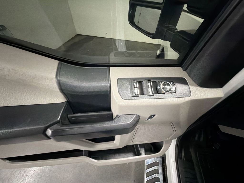 Used 2018 Ford F250 XL w/ STX Appearance Package AWD/4WD image 20