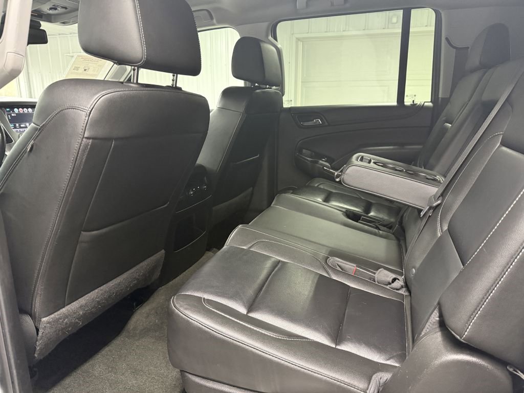 Used 2018 Chevrolet Suburban LT image 27