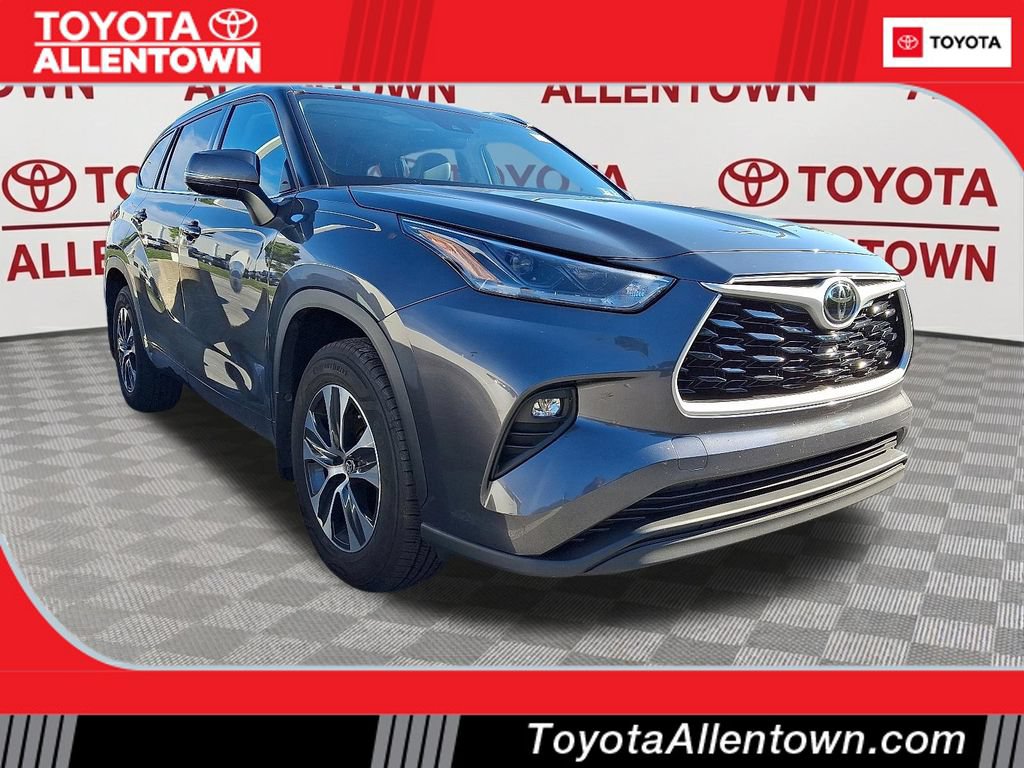 Used 2021 Toyota Highlander XLE