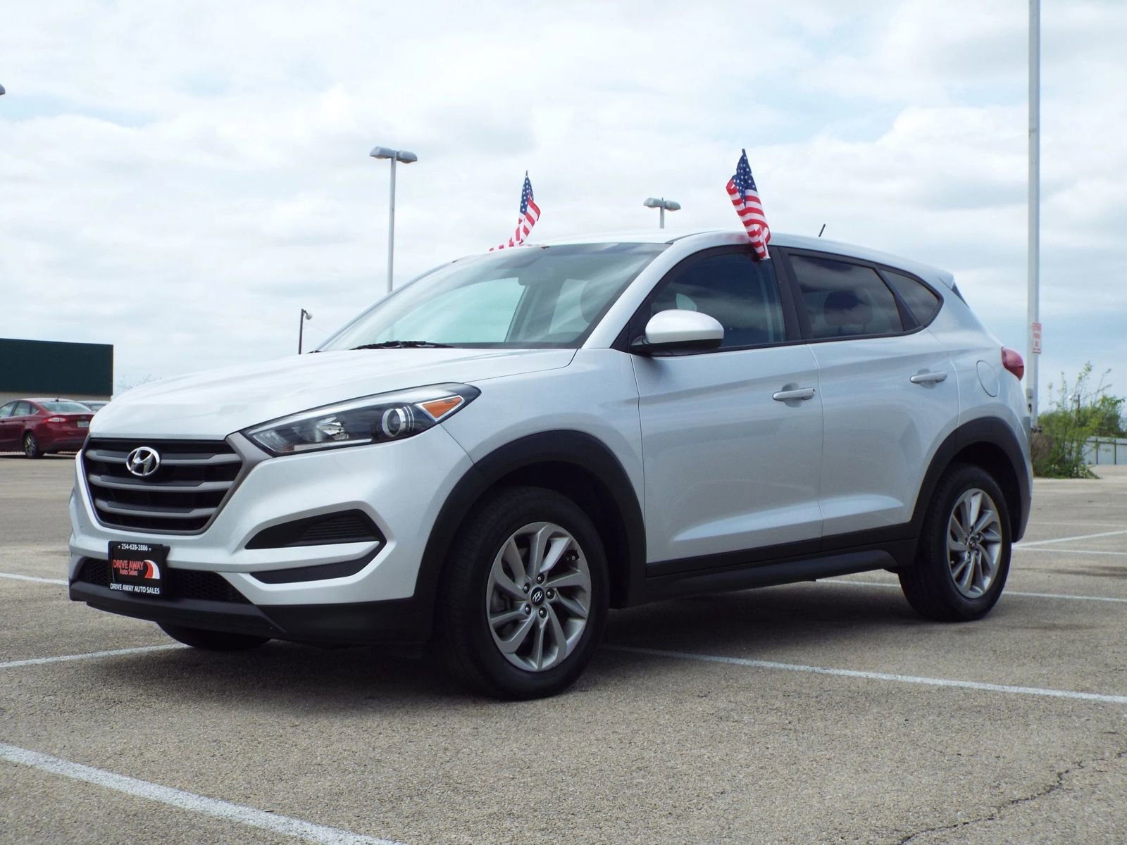 Used 2016 Hyundai Tucson SE image 1