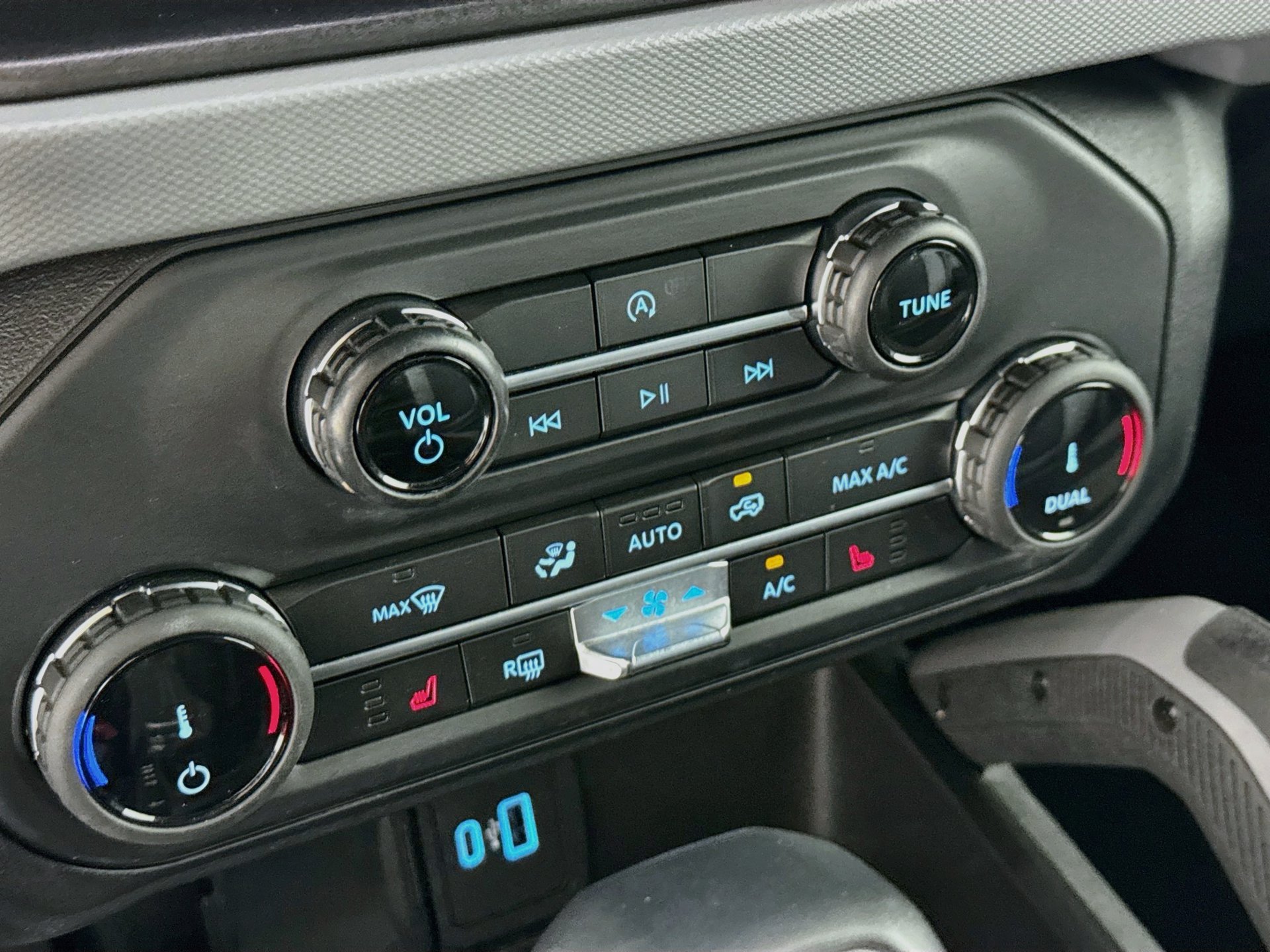 Used 2022 Ford Bronco Big Bend AWD/4WD image 16
