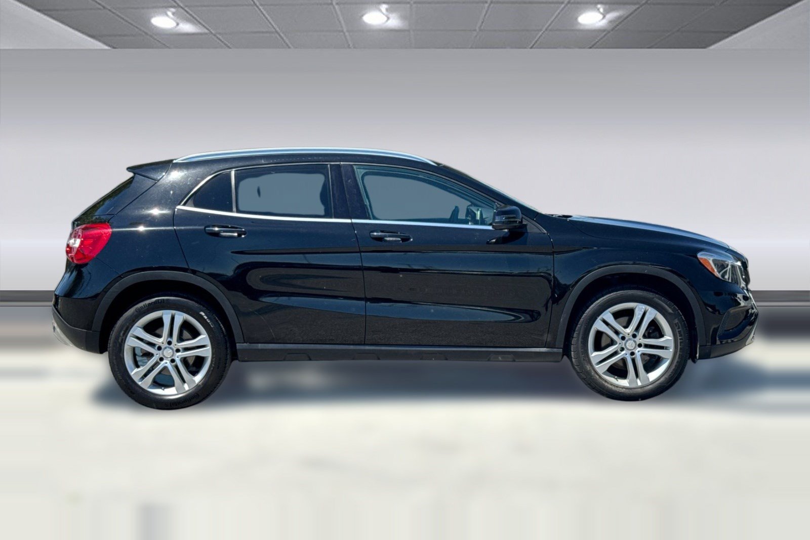 Certified 2017 Mercedes-Benz GLA 250 4MATIC image 7