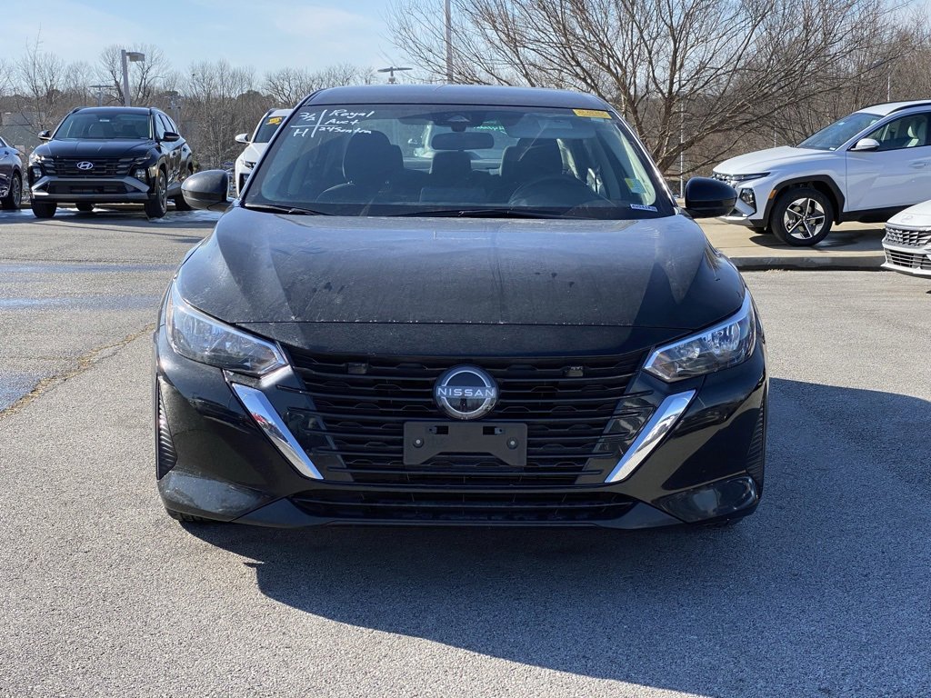 Used 2024 Nissan Sentra SV image 2