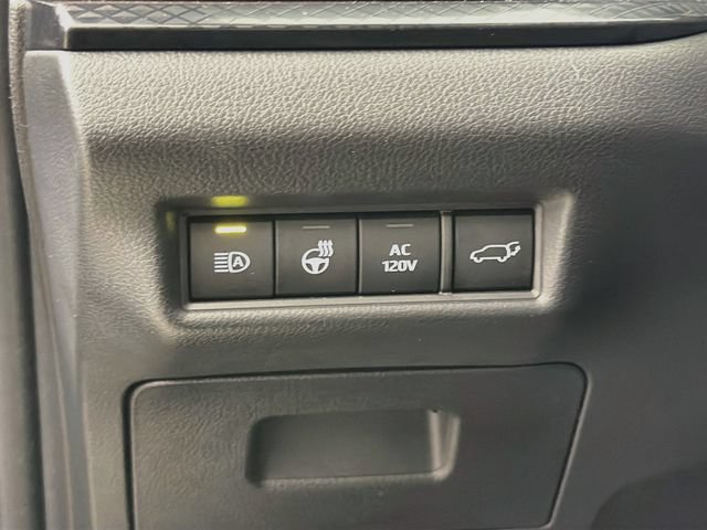 Used 2024 Toyota Grand Highlander AWD Hybrid image 15
