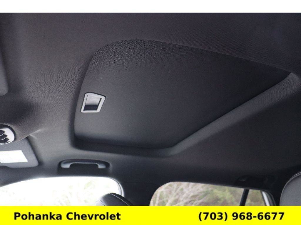 New 2026 Chevrolet Trax RS w/ Sunroof Package image 20