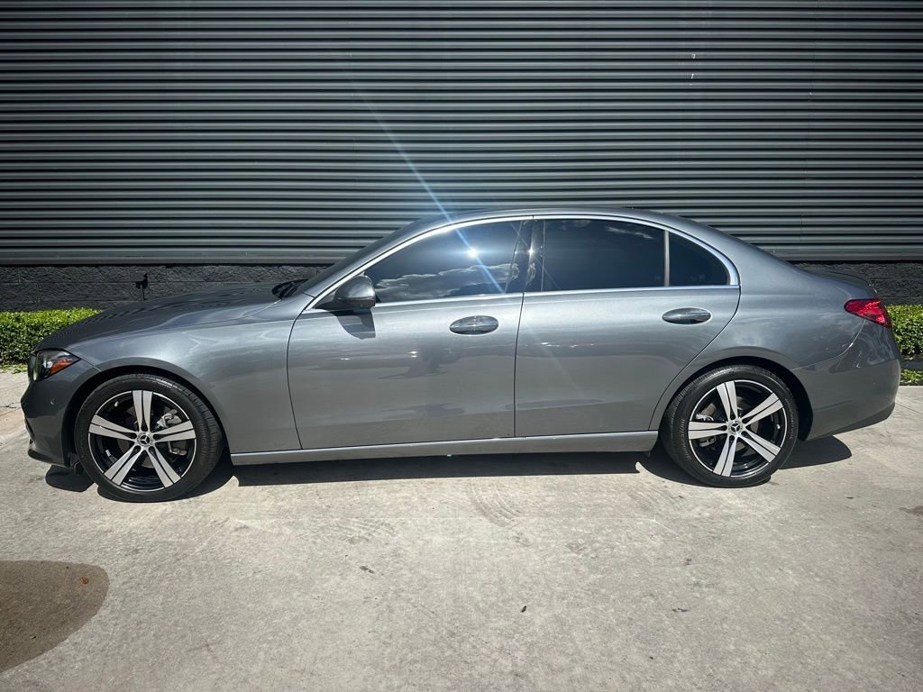 Used 2024 Mercedes-Benz C 300 Sedan image 2