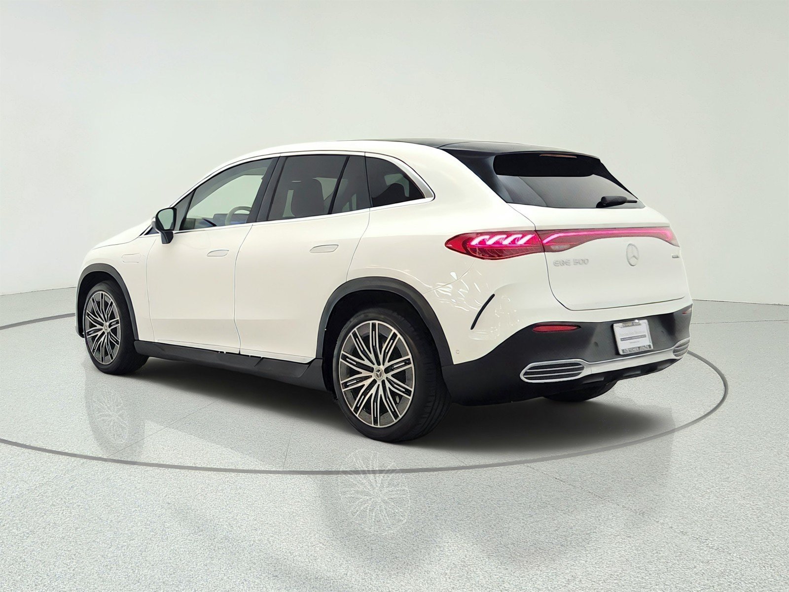 Used 2023 Mercedes-Benz EQE 500 4MATIC SUV image 7