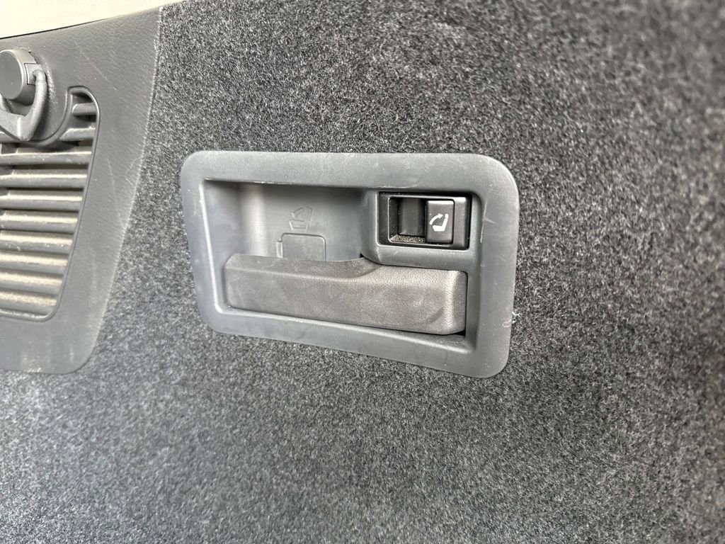 Used 2018 Nissan Murano Platinum w/ Cargo Package image 17