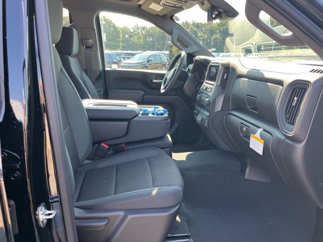 New 2026 Chevrolet Silverado 2500 Custom w/ Custom Value Package image 31