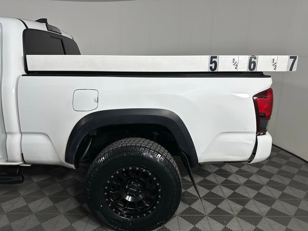 Used 2019 Toyota Tacoma TRD Off-Road image 17