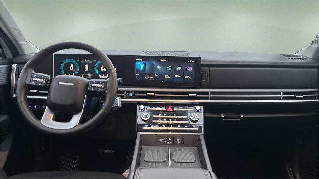 Used 2025 Hyundai Santa Fe SE image 18