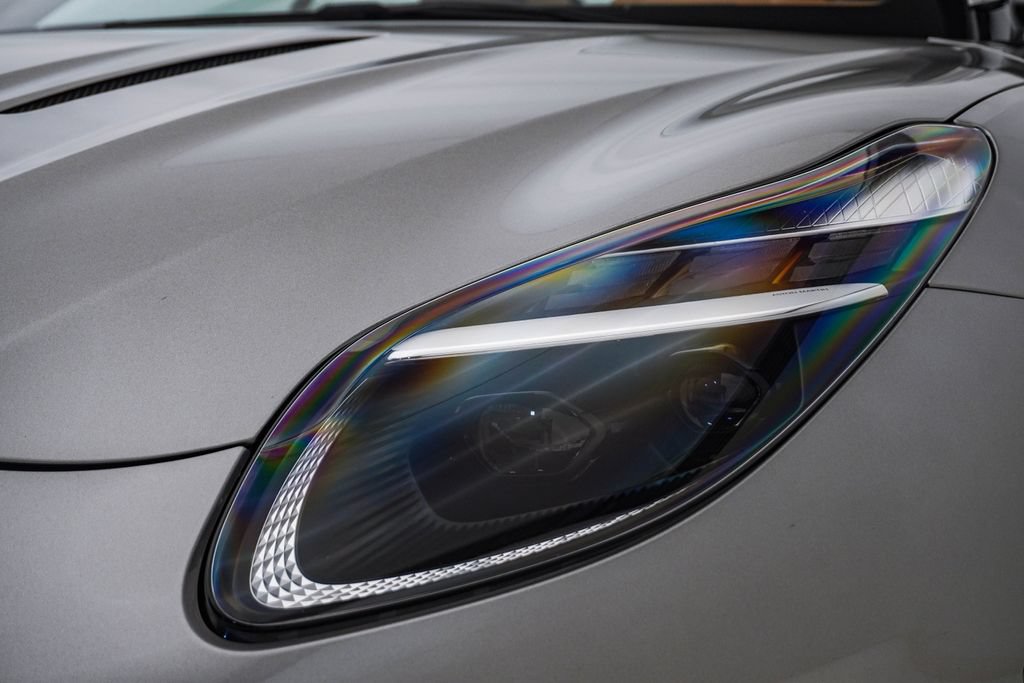 Used 2025 Aston Martin DB12 Coupe RWD image 6