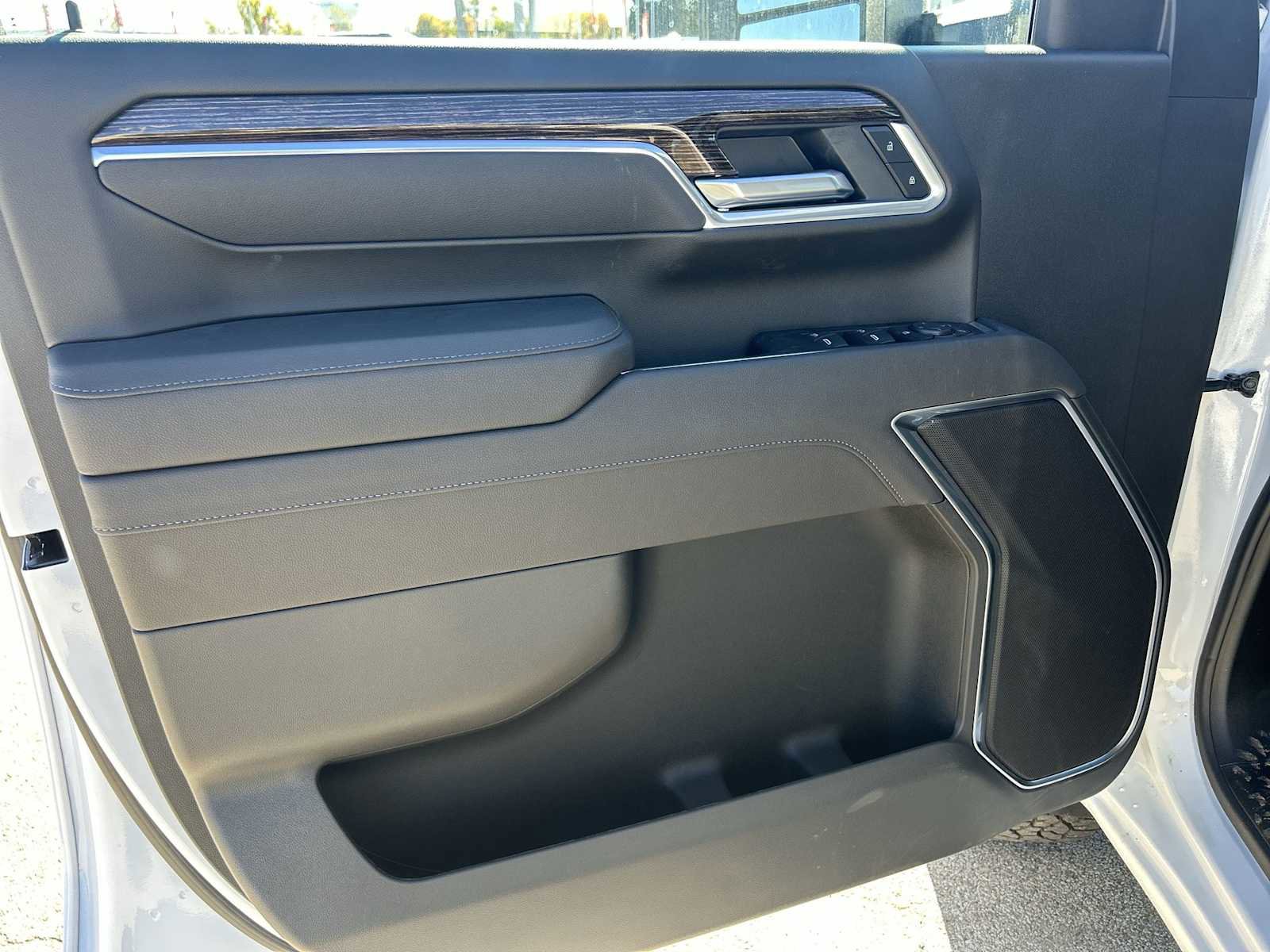 New 2026 GMC Sierra 2500 SLE image 21