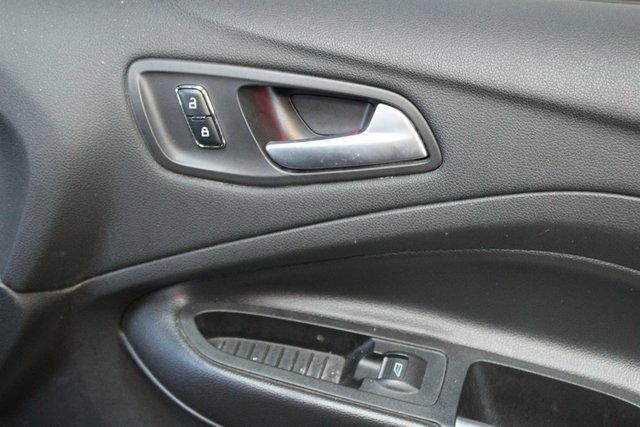 Used 2016 Ford C-MAX SEL w/ Equipment Group 302A image 9