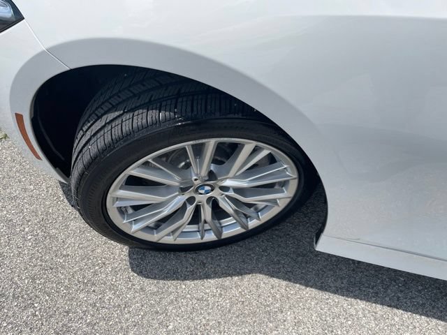 Used 2023 BMW 330i xDrive Sedan w/ Driving Assistance Package AWD/4WD image 10