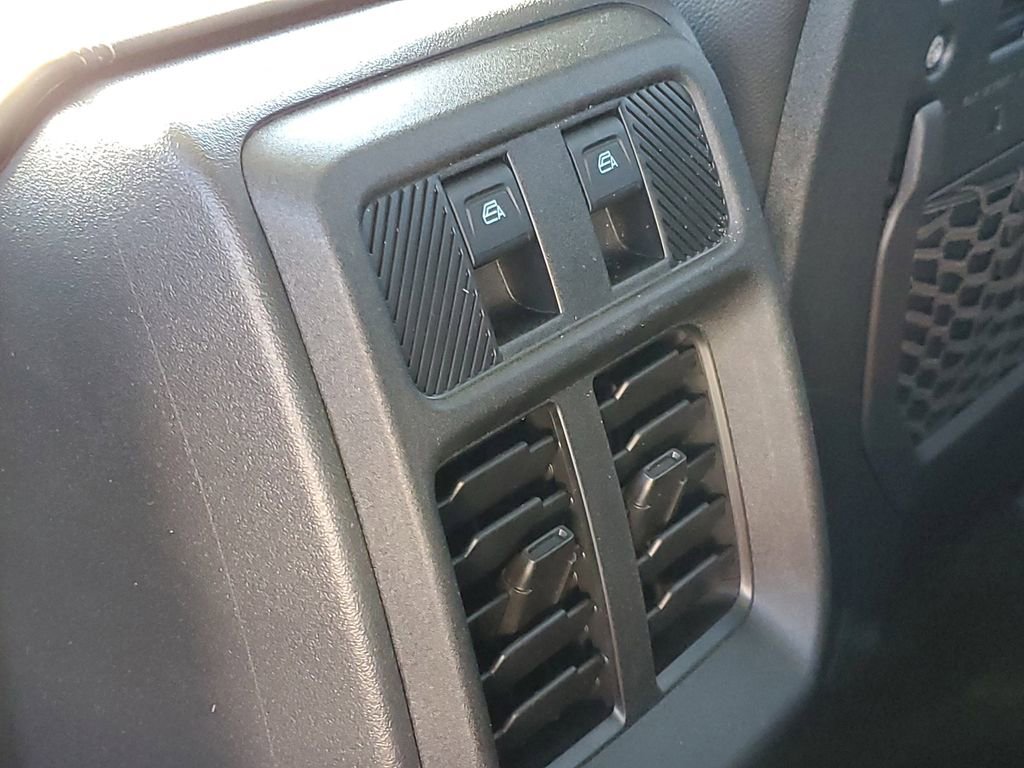 New 2026 Ford Bronco Badlands w/ Sasquatch Package image 36