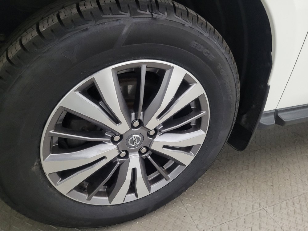Used 2019 Nissan Pathfinder S AWD/4WD image 31