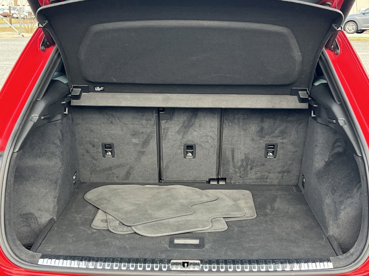 Used 2024 Audi Q3 2.0T Premium image 27