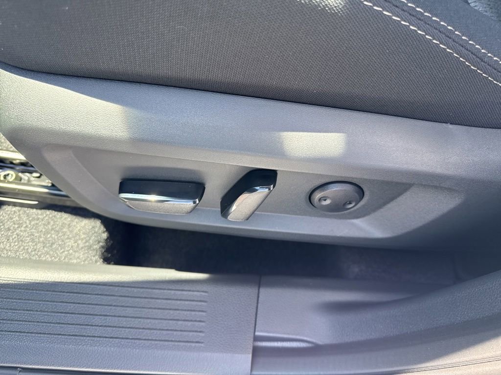 New 2026 Nissan Rogue SV FWD image 22