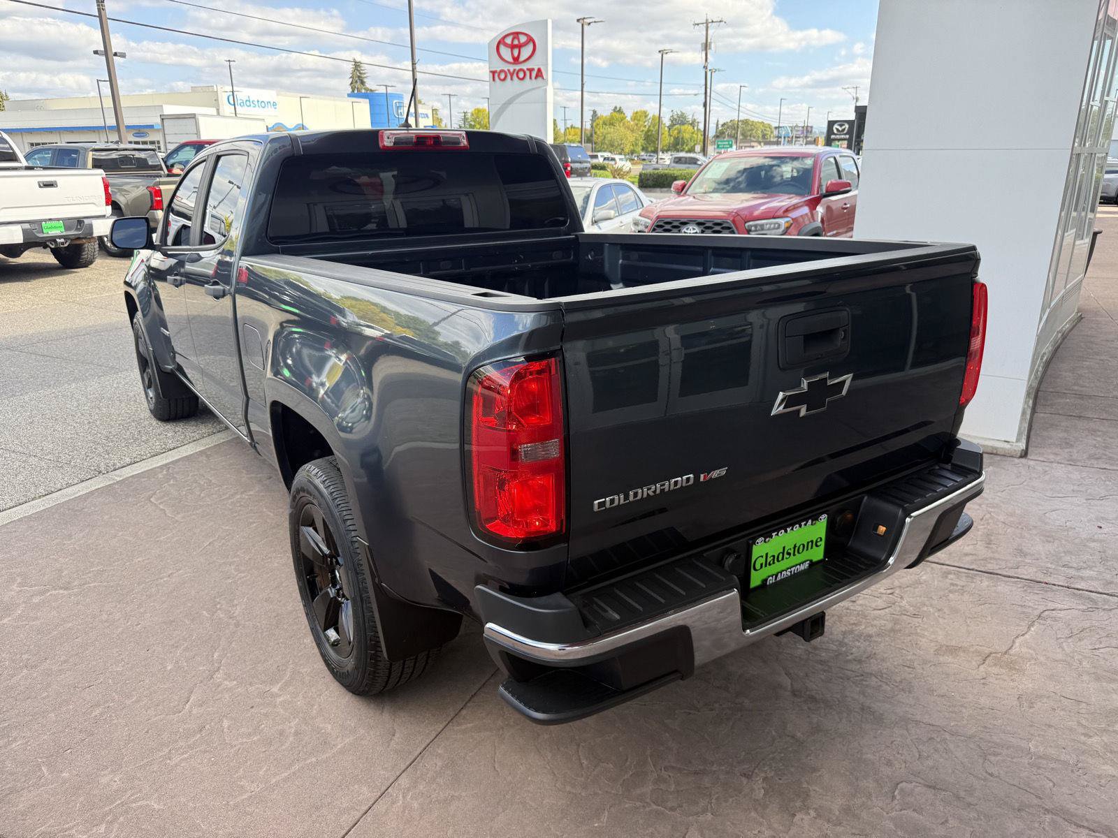 Used 2019 Chevrolet Colorado W/T w/ WT Convenience Package RWD image 4