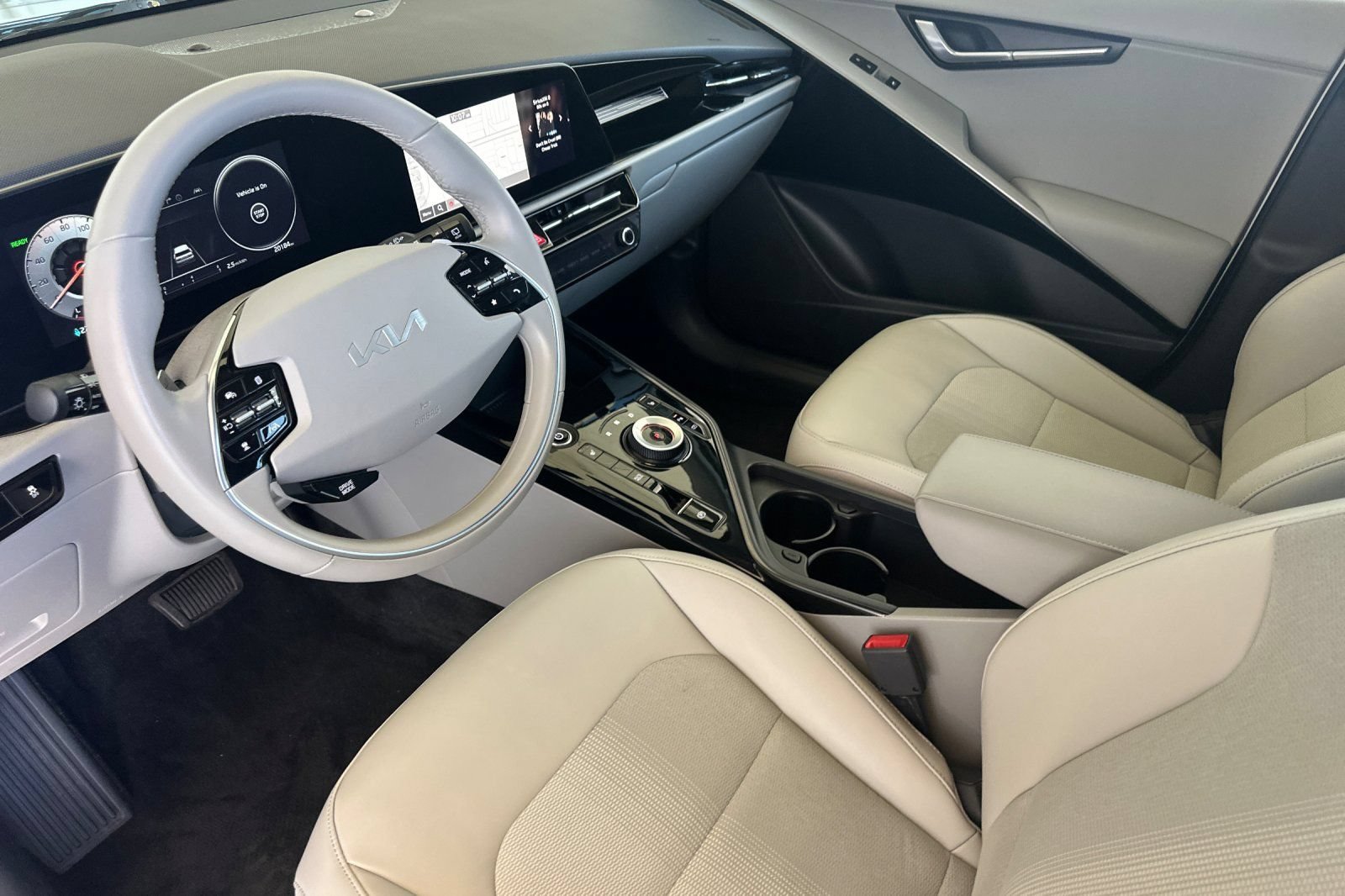 Certified 2023 Kia Niro Wind FWD image 10