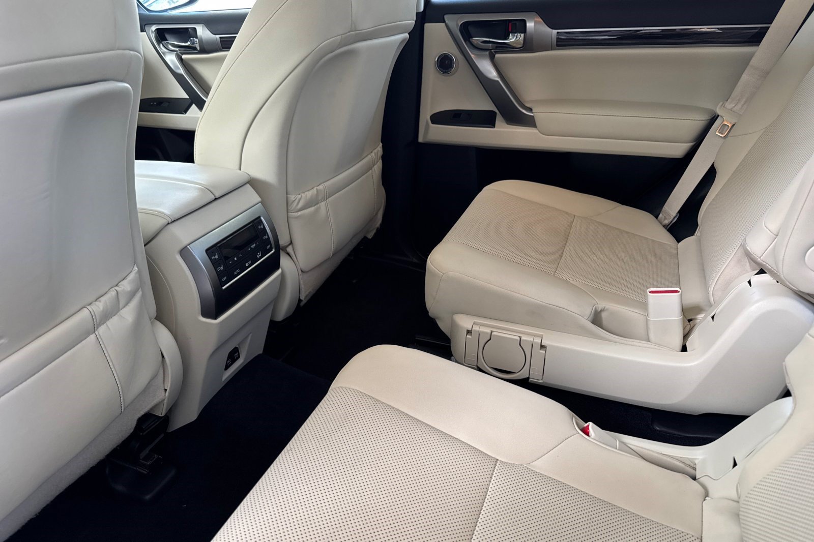 Certified 2022 Lexus GX 460 Premium AWD/4WD image 15