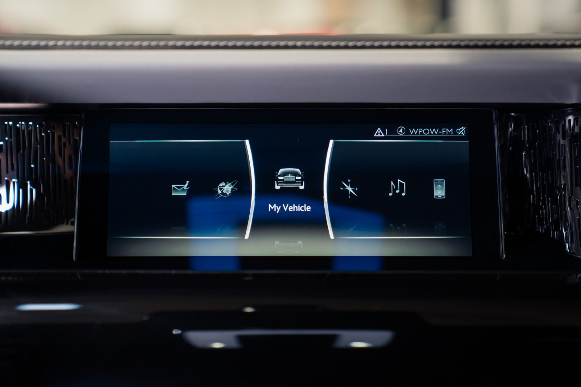 Used 2020 Rolls-Royce Phantom Sedan RWD image 57