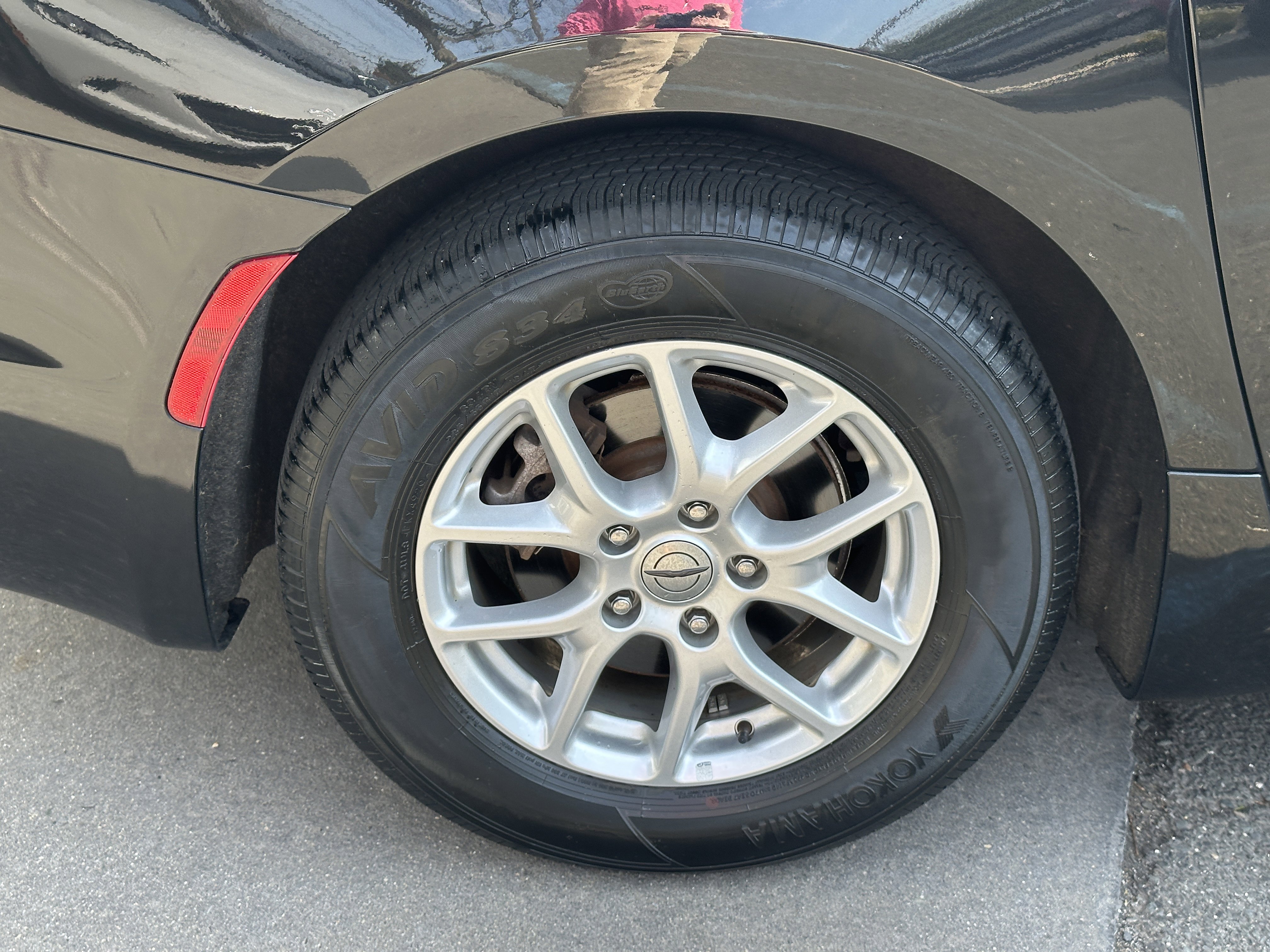 Used 2021 Chrysler Pacifica Touring-L image 18