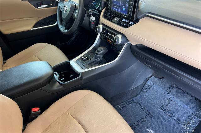 Certified 2022 Toyota RAV4 XLE AWD/4WD image 17