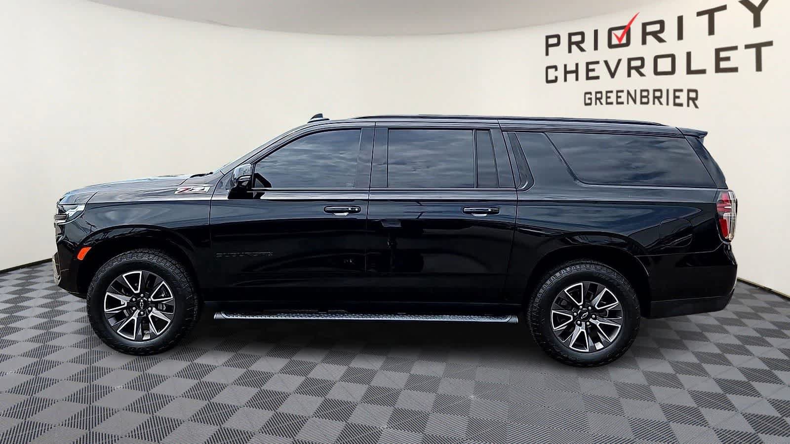 Used 2021 Chevrolet Suburban Z71 w/ Z71 Signature Package AWD/4WD image 5