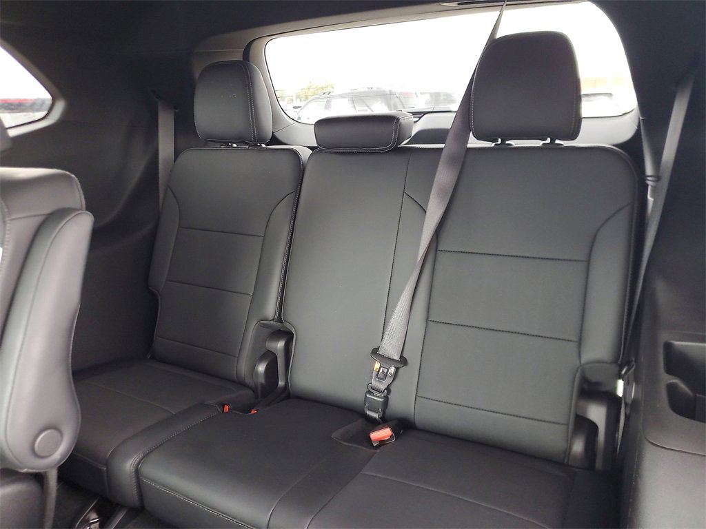 Used 2025 Buick Enclave Preferred image 10