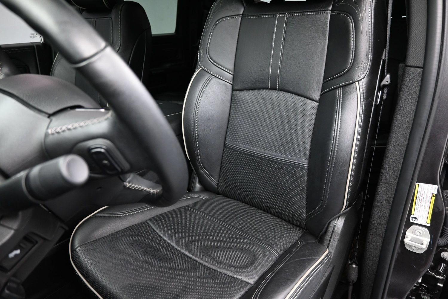 Used 2024 RAM 2500 Limited AWD/4WD image 21
