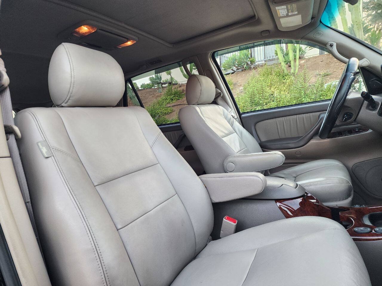 Used 2007 Toyota Sequoia Limited RWD image 17