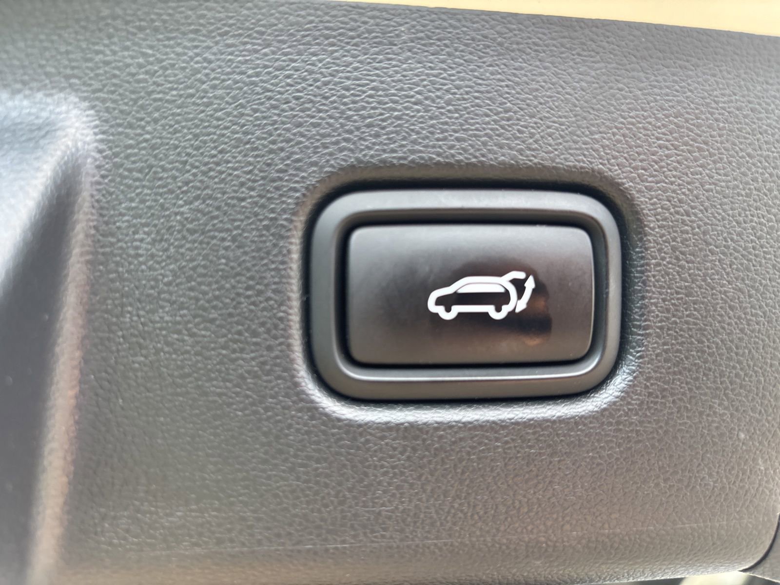 Used 2022 Hyundai Tucson Limited image 32