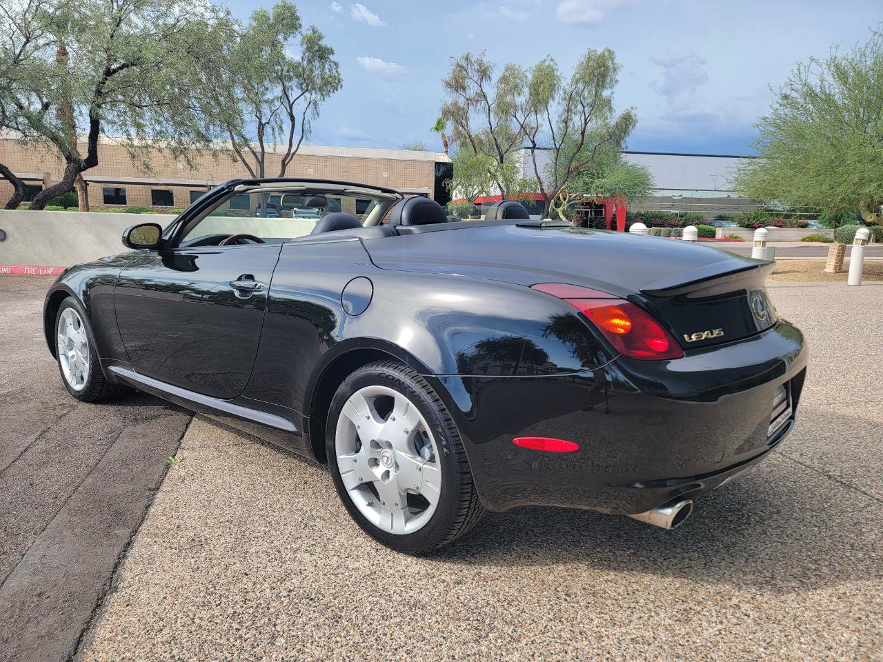 Used 2004 Lexus SC 430 Convertible image 6