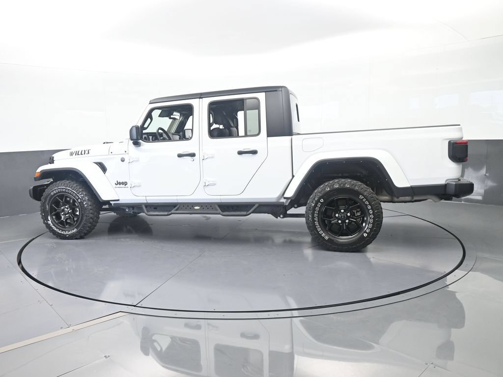 Used 2024 Jeep Gladiator Sport AWD/4WD image 3