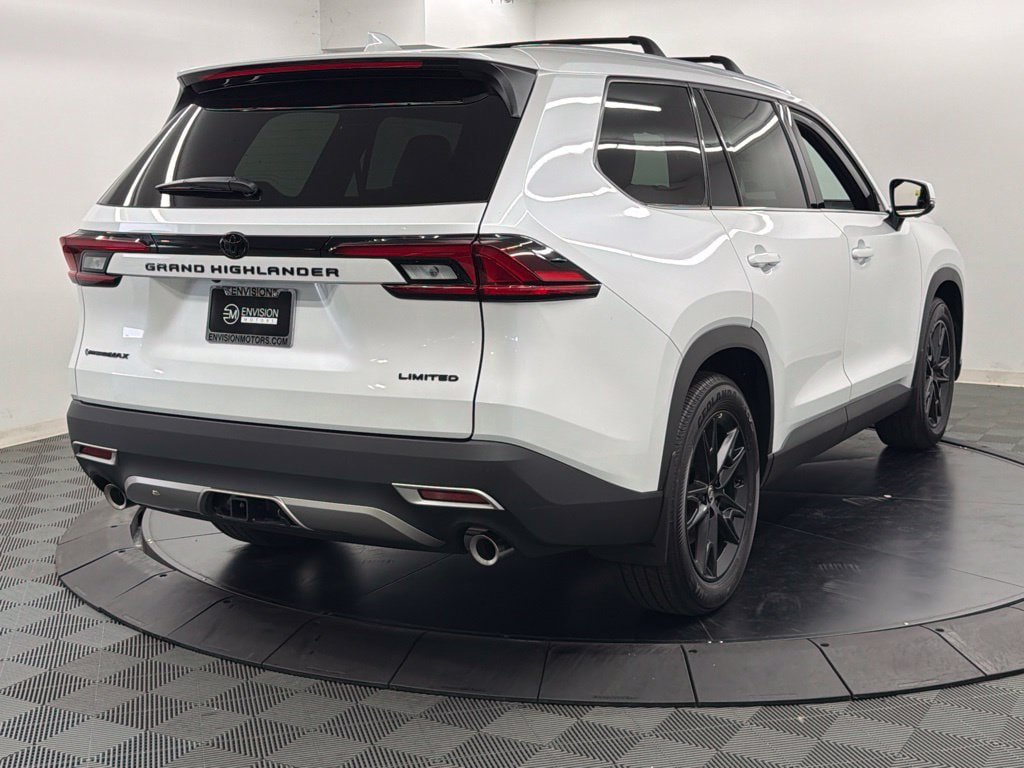 New 2026 Toyota Grand Highlander AWD Hybrid image 9
