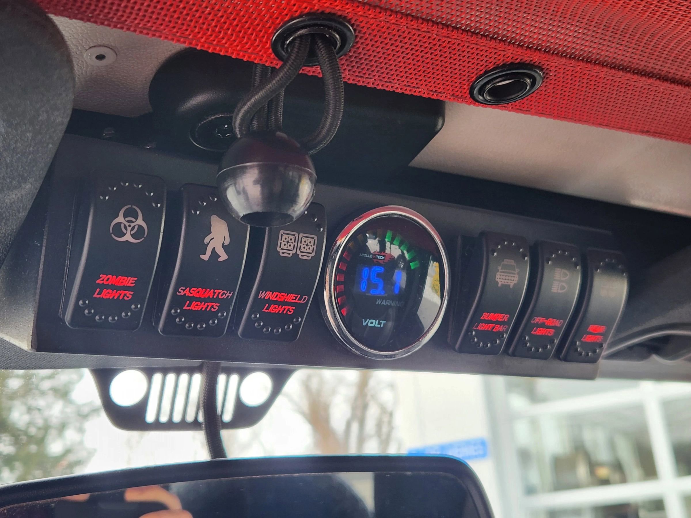 Used 2016 Jeep Wrangler Unlimited Rubicon image 38